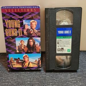 🖤 Young Guns 2 VHS Tape Estevez Sutherland Country Western 90s Billy The Kid